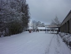 Schule im Schnee b
